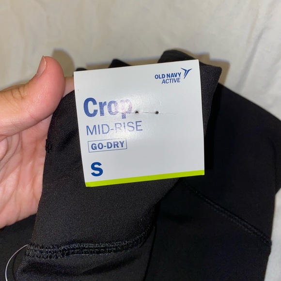 NWT Old Navy crop leggings - Picture 4 of 5